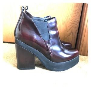 Miz Mooz sz 10 Oxblood booties